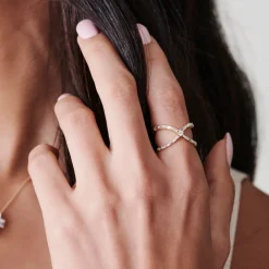 Baguette & Round Diamond Crisscross Ring in 14k Gold
