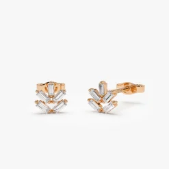14k Dainty Minimal Baguette Diamond Studs