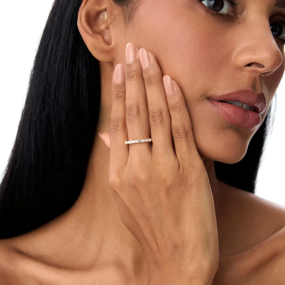 14k Alternating Emerald Cut and Round Diamond Ring