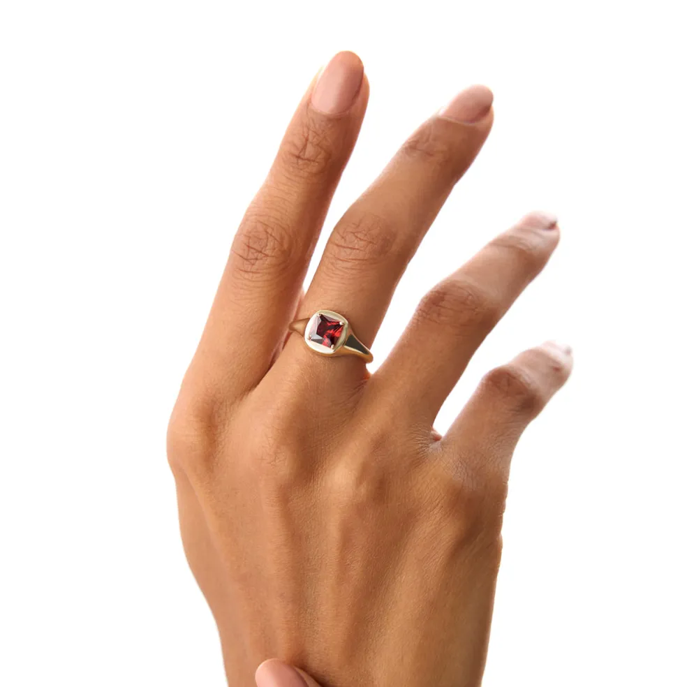 14K Asscher Cut Garnet Signet Ring