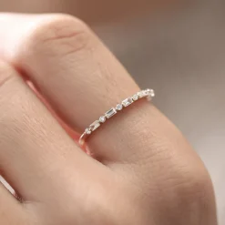 14K Baguette and Round Diamond Ring
