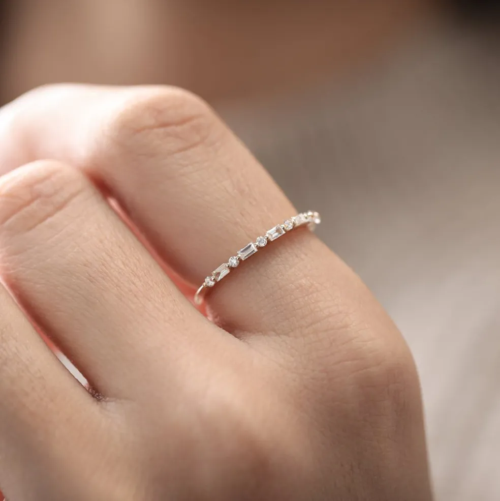 14K Baguette and Round Diamond Ring