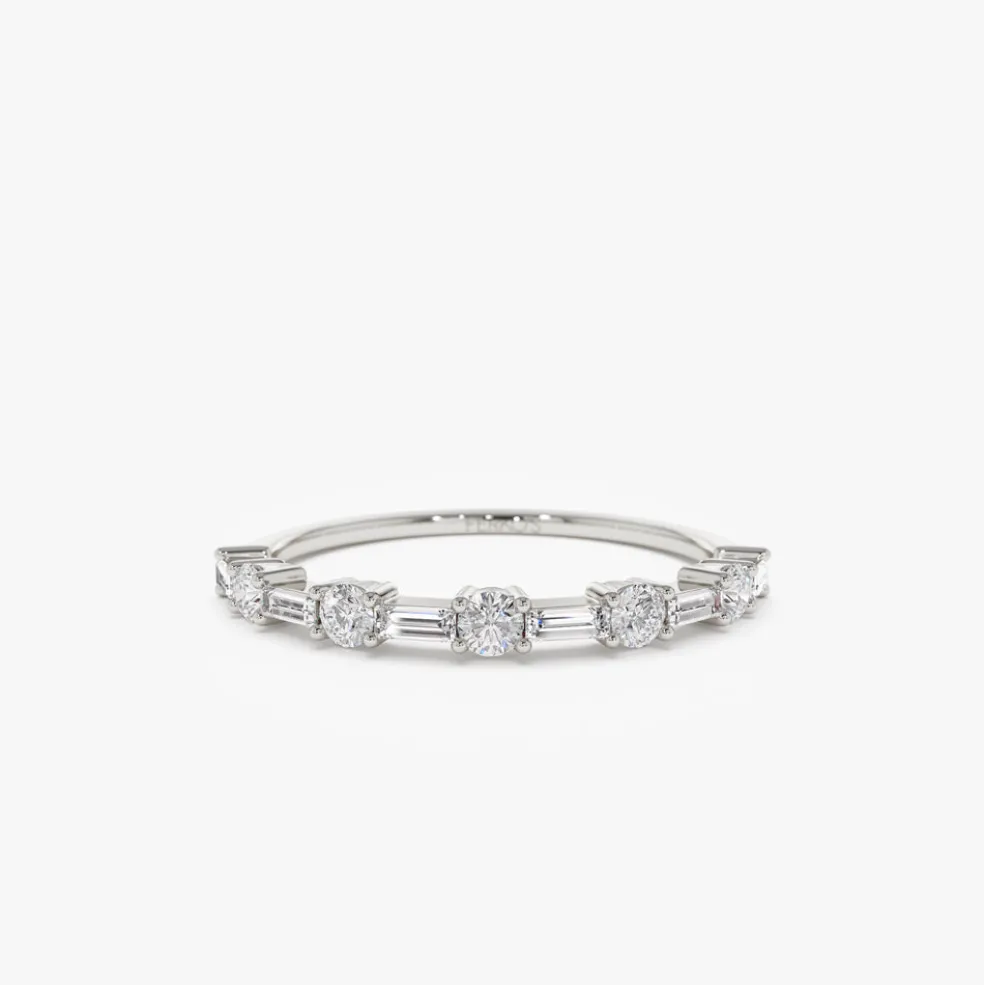 14k Baguette and Round Diamond Alternating Ring