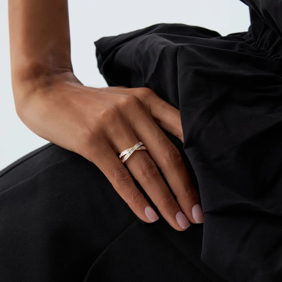 14k Channel Setting Baguette Diamond Crossover Band