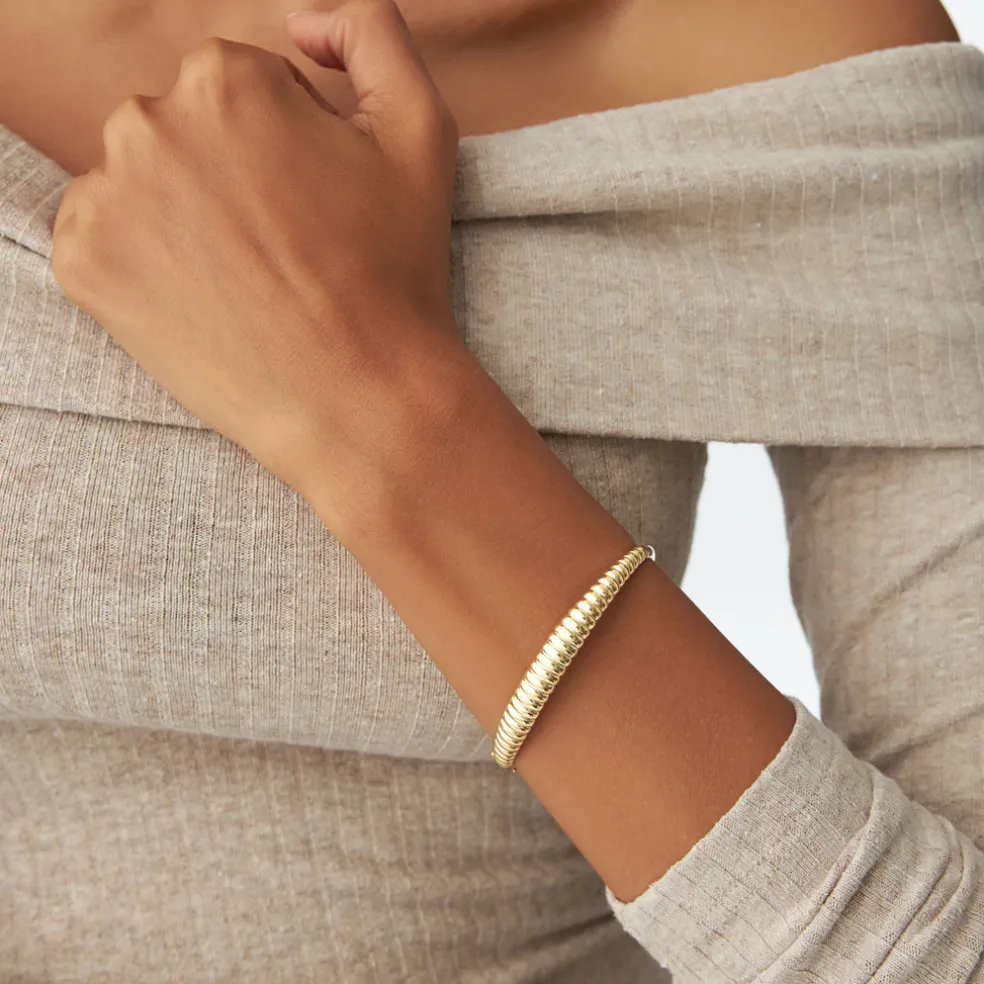 14k Chunky Ribbed Gold Bangle Bracelet
