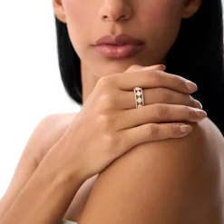 14K Circle Cluster Diamond Band Ring