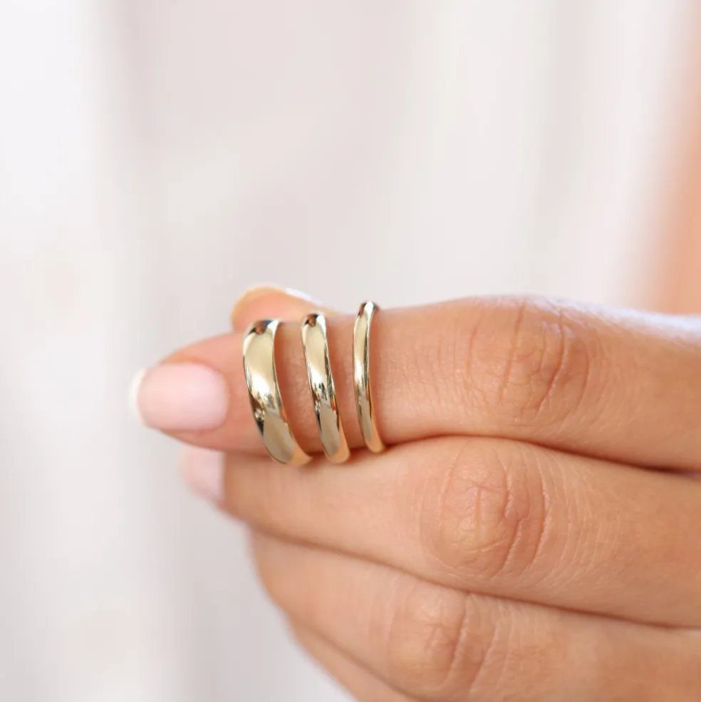 14k Classic Dome 2MM Band