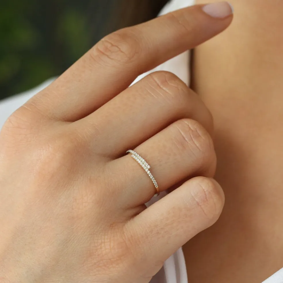 14k Cross Over Diamond Stackable Ring