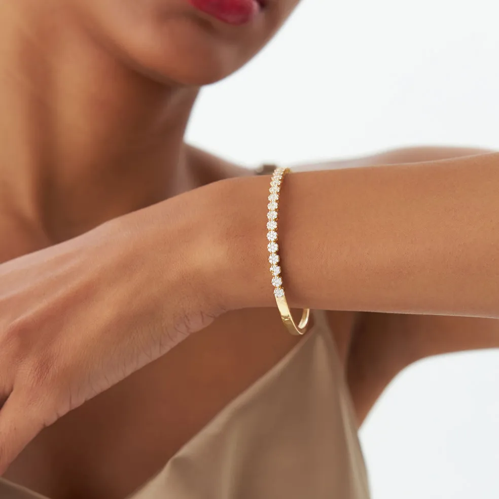 14k 1.15ctw Luxurious Cluster Diamond Bangle