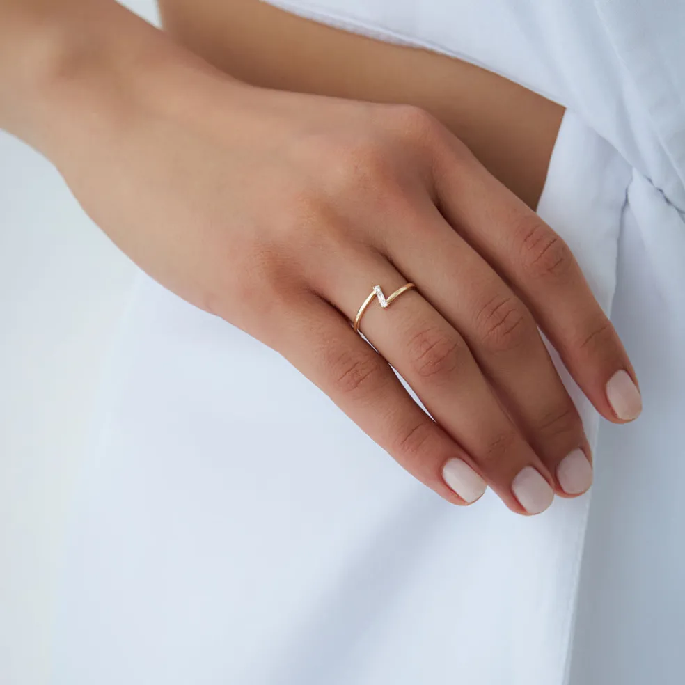 14k Dainty Diagonal Baguette Diamond Ring