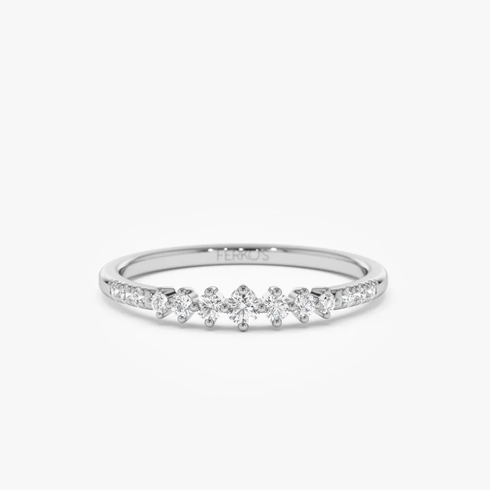 14k Dainty Graduating Diamond Wedding Ring