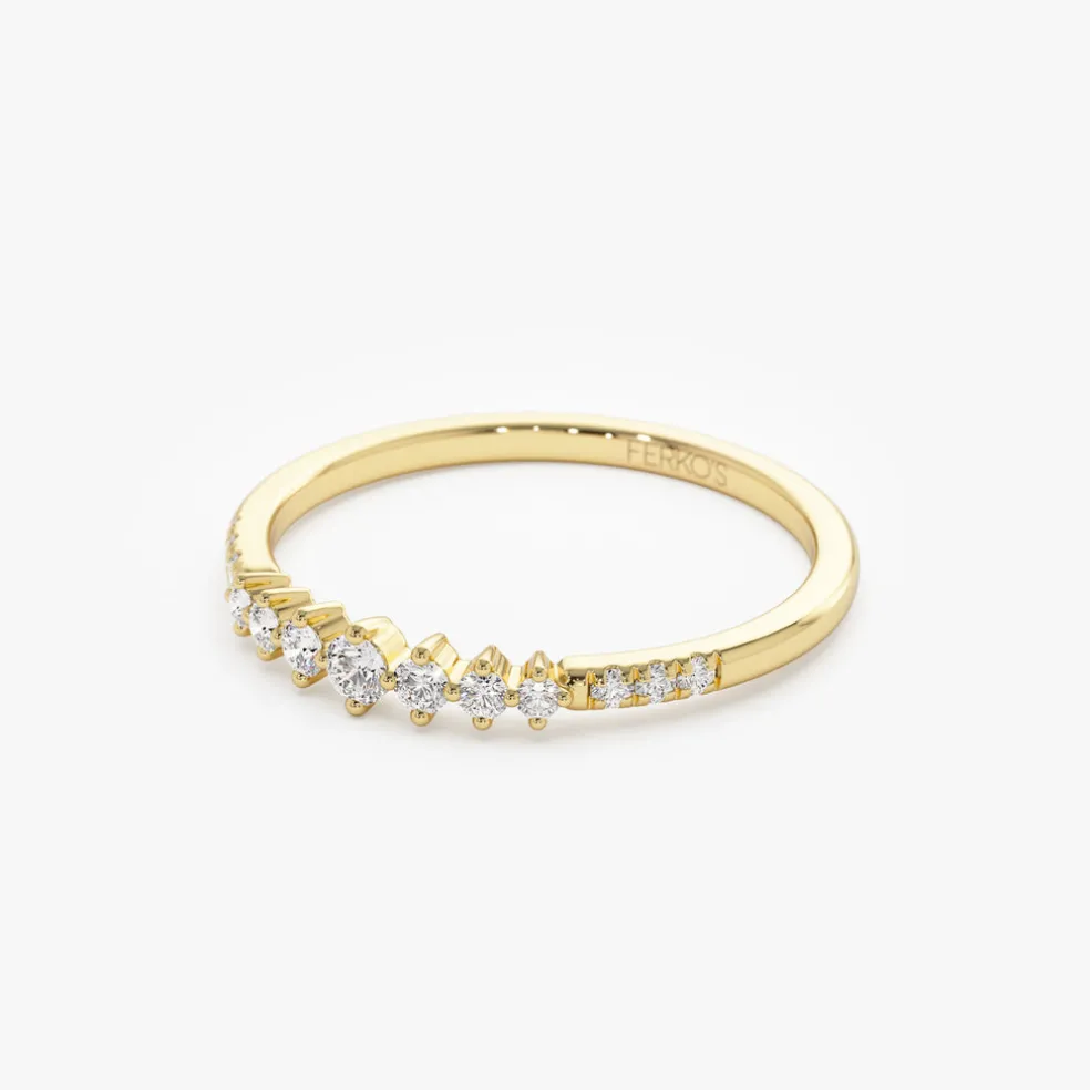 14k Dainty Graduating Diamond Wedding Ring