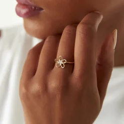 14k Diamond Flower Ring