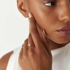 14k Diamond Flower Ring