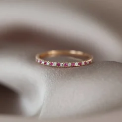 14K Emerald and Diamond Alternating Eternity Ring