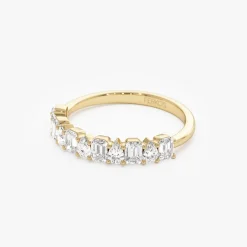 14k Emerald and Pear Shape Diamond Ring