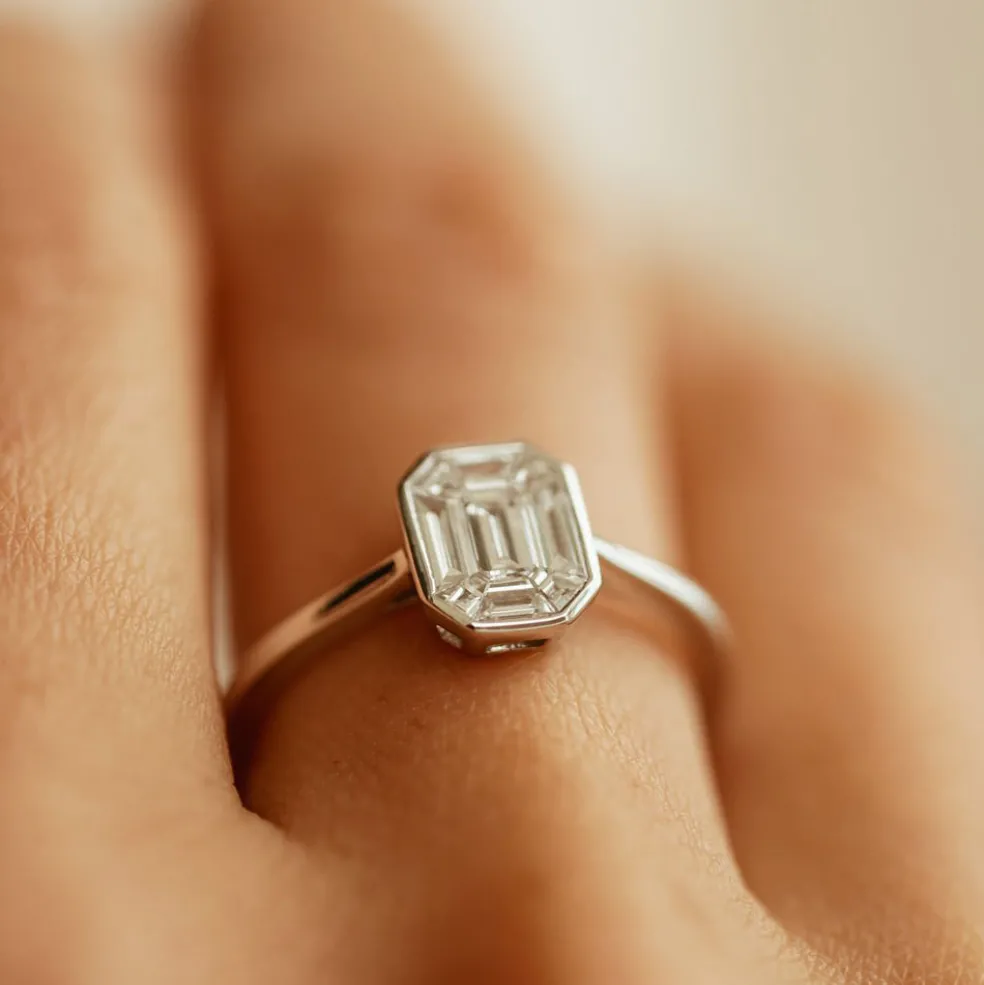 14k Emerald Cut Illusion Mosaic Solitaire Engagement Ring