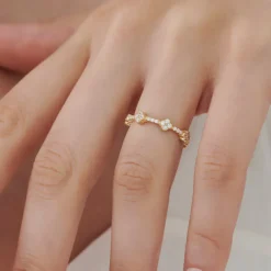 14k Full Eternity Clover Diamond Ring