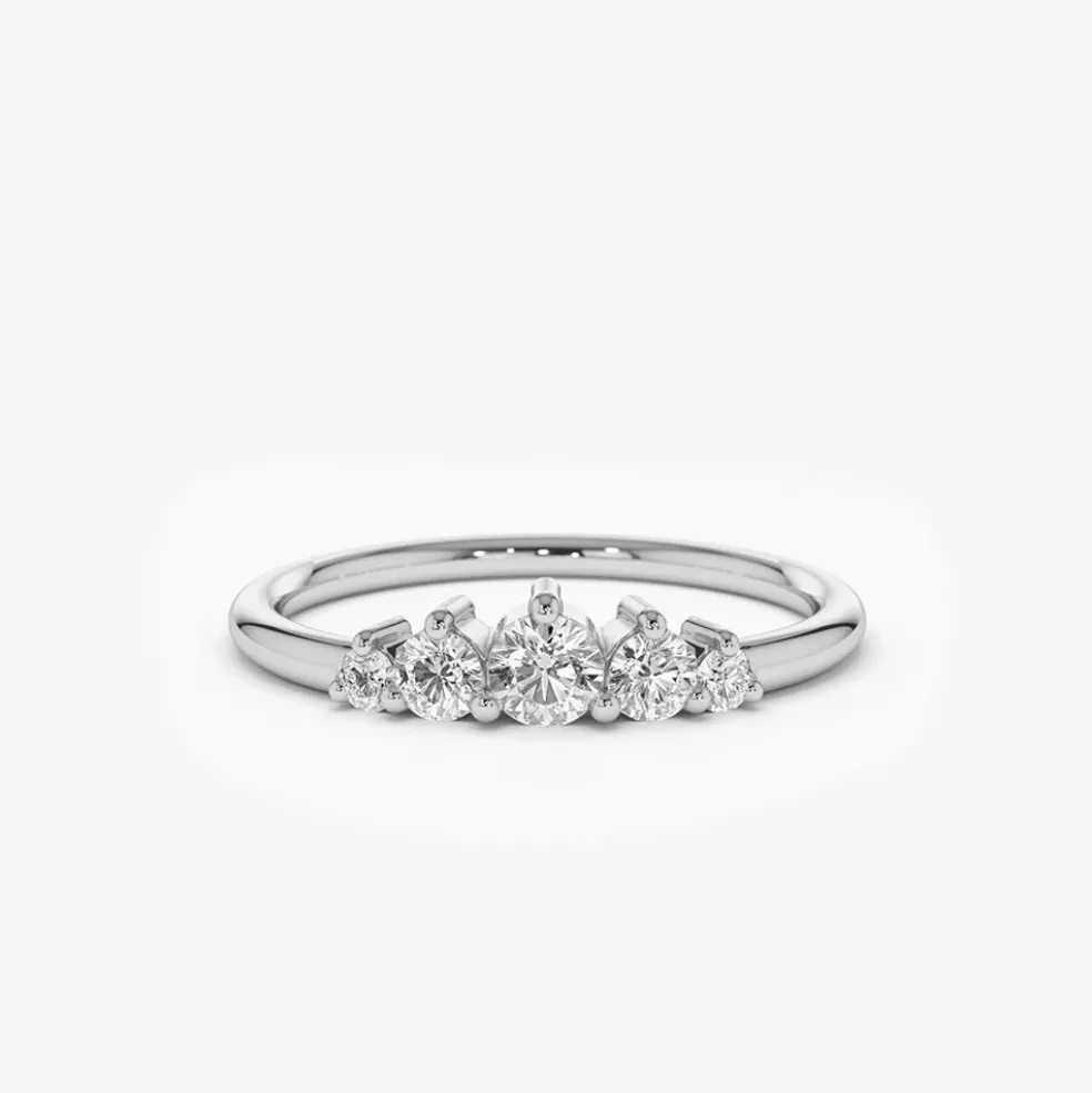 14K Gold 5 Stone Graduating Diamond Wedding Ring
