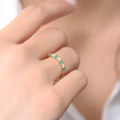 14K Gold Alternating Emerald and Diamond Wedding Band