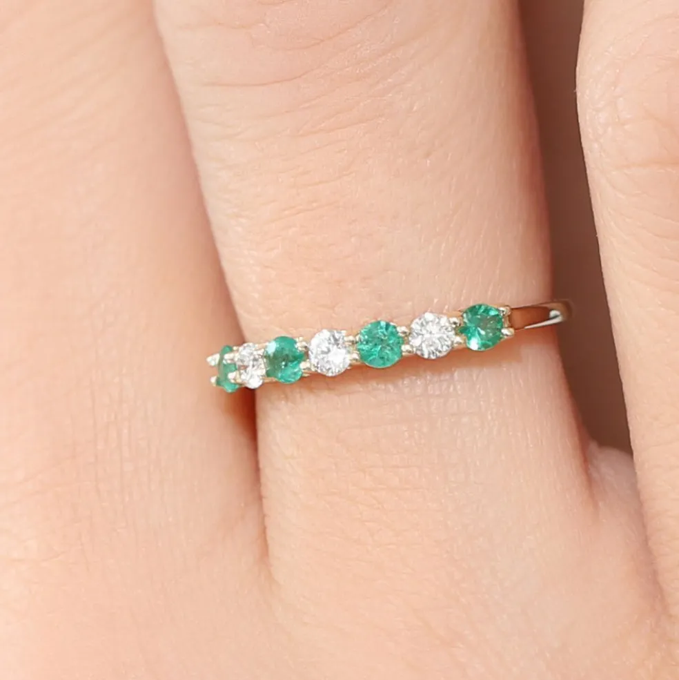 14K Gold Alternating Emerald and Diamond Wedding Band
