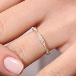 14K Gold Art Deco Graduating Diamond Full Eternity Ring