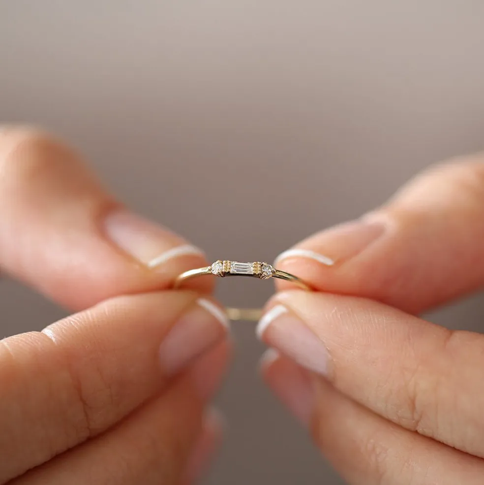 14k Gold Baguette and Round Diamond Ring
