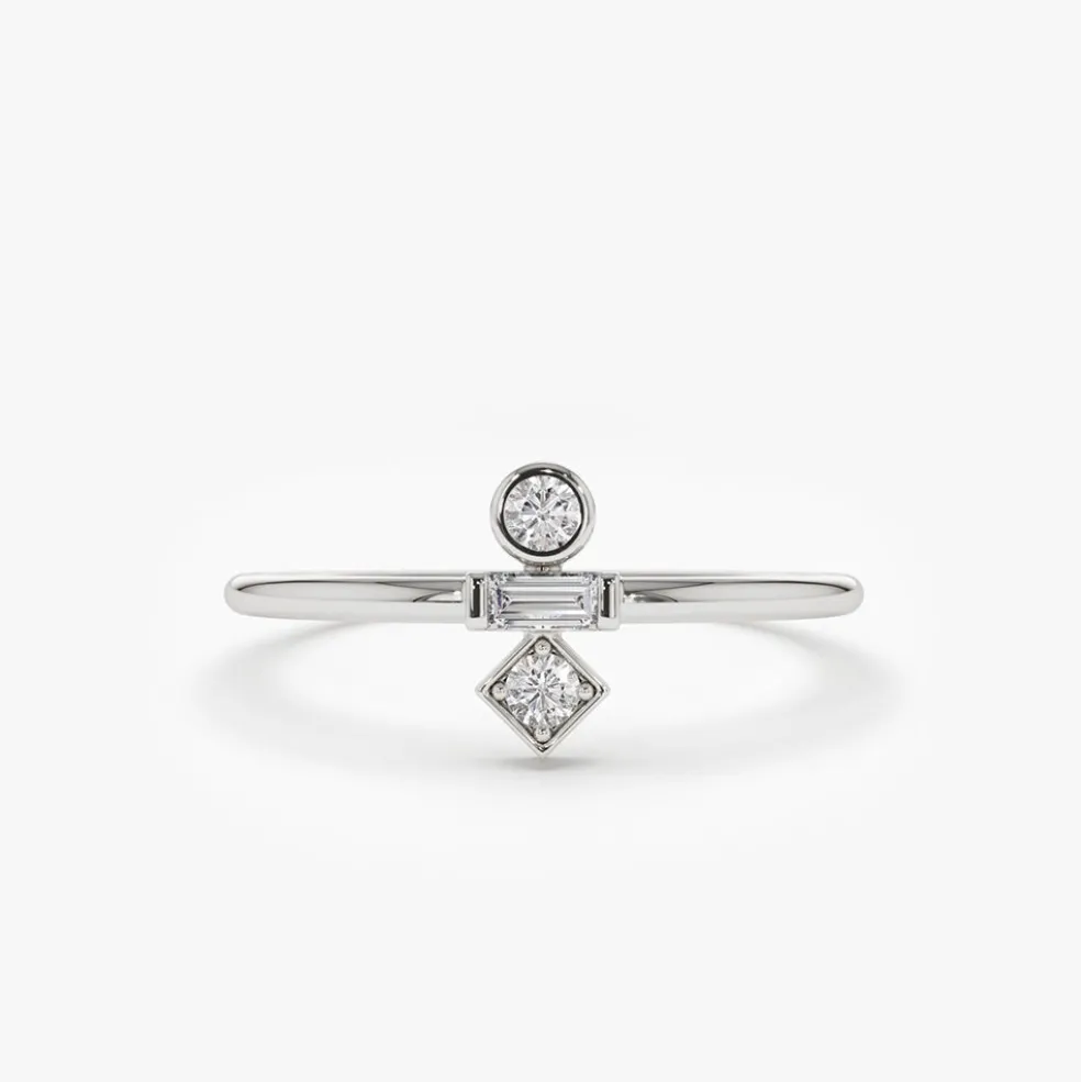 14K Gold Baguette and Round Cut Diamond Ring