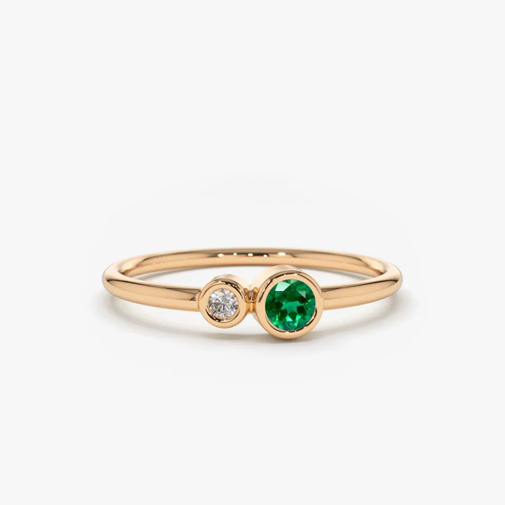 14K Gold Bezel Setting Emerald and Diamond Ring