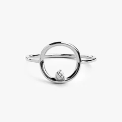 14K Gold Circle Diamond Ring