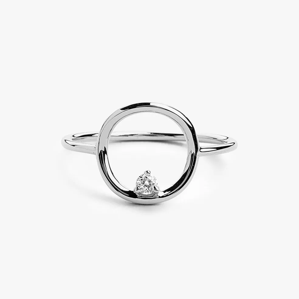 14K Gold Circle Diamond Ring