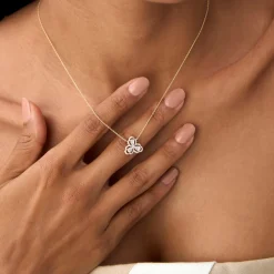 14K Gold Clover Baguette Diamond Necklace