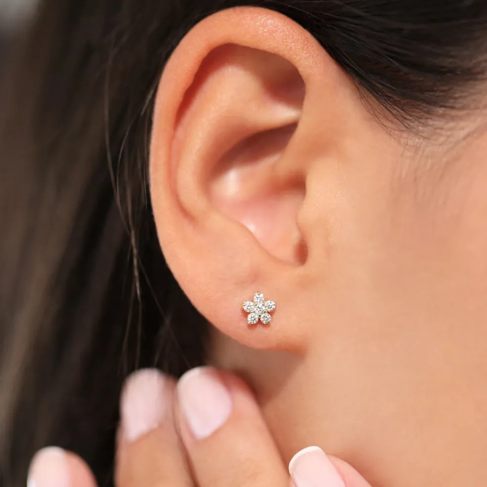 14K Gold Diamond Flower Earrings