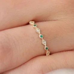 14k Gold Emerald Art Deco Wedding Band