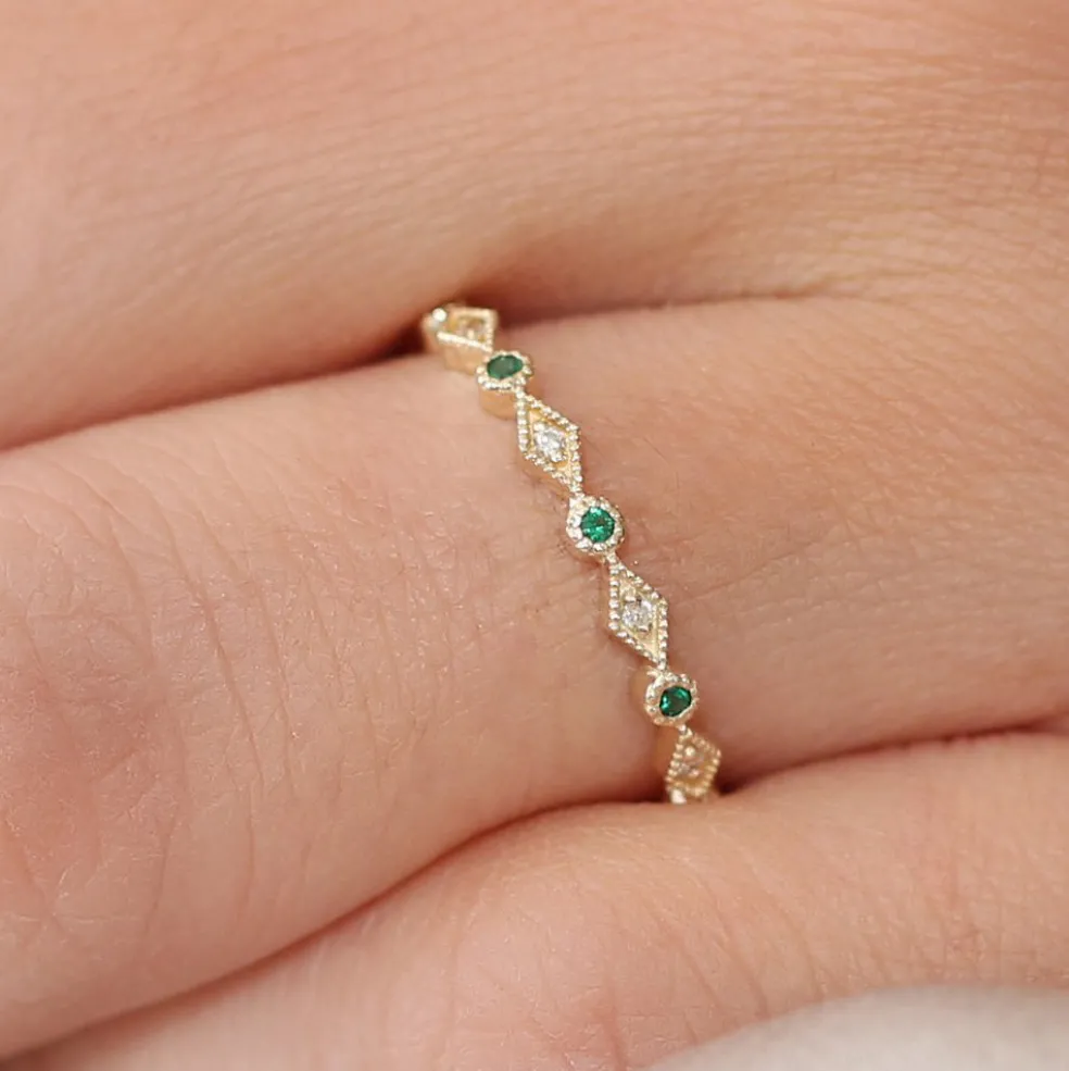 14k Gold Emerald Art Deco Wedding Band
