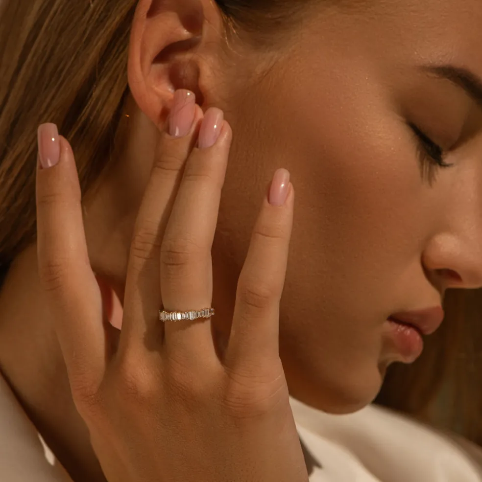 14k Gold Graduating Baguette Diamond Ring