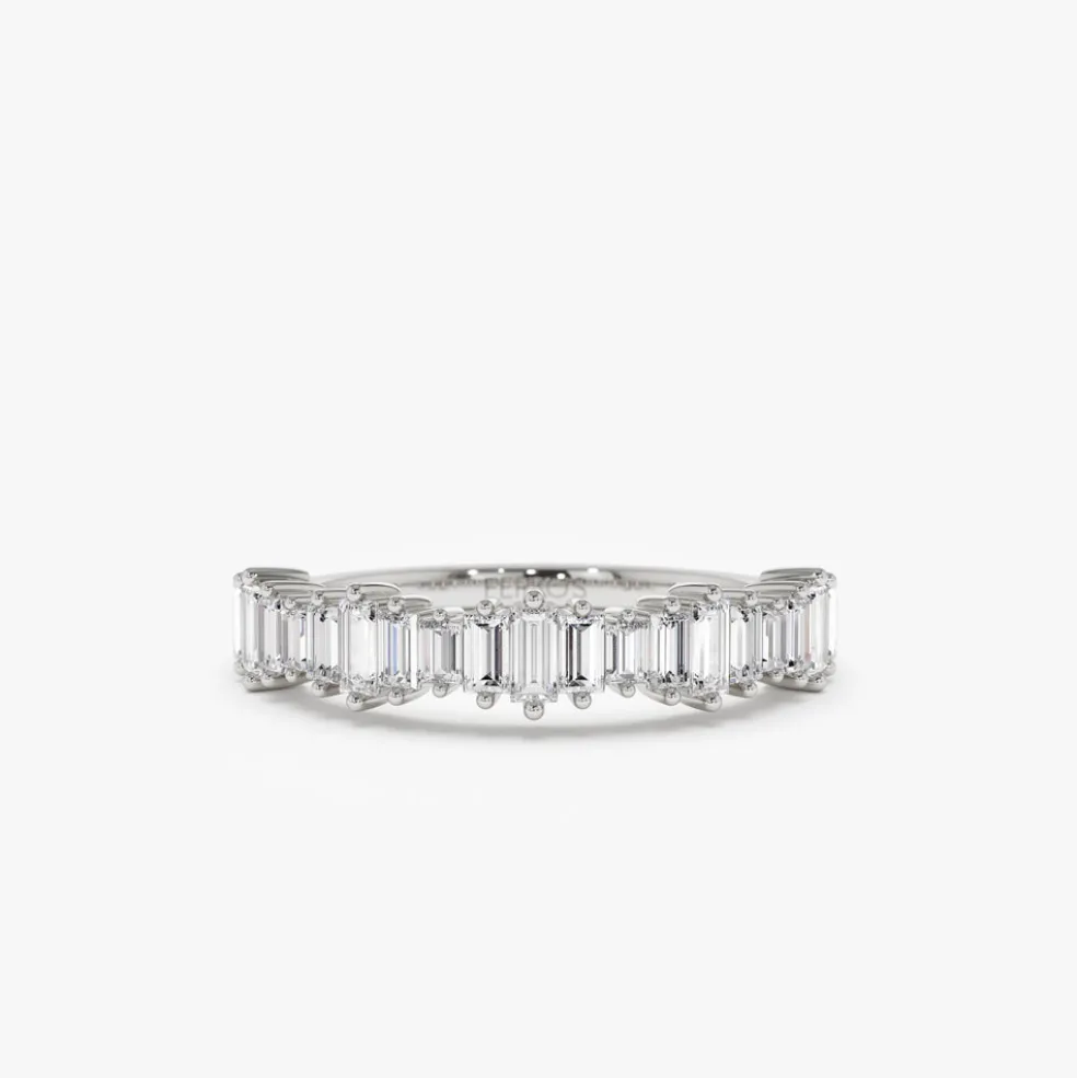 14k Gold Graduating Baguette Diamond Ring
