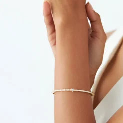 14k Gold Heart Shaped and Round Diamond Bangle