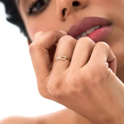14k Gold Minimalist Knot Band