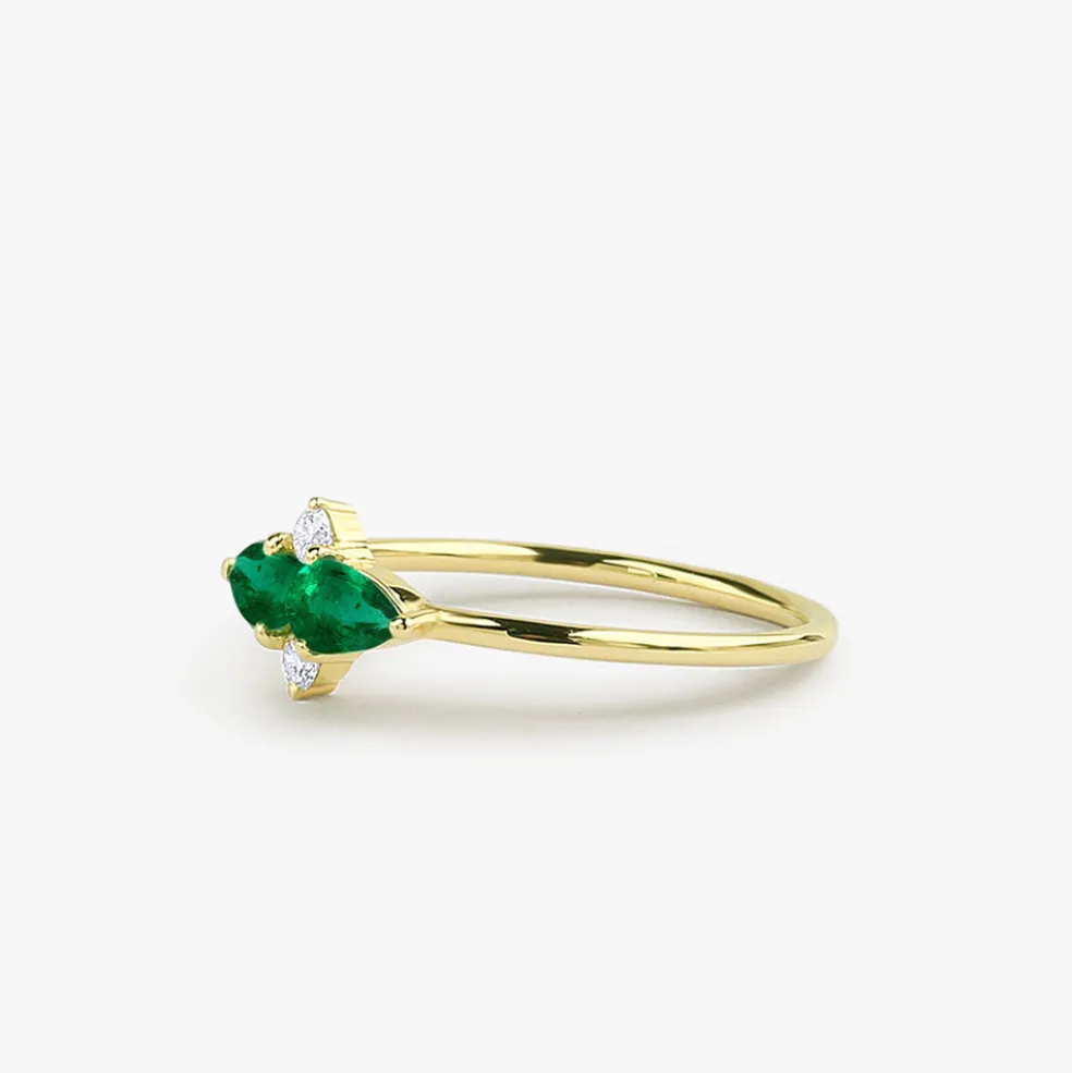 14K Gold Pear Shape Emerald and Diamond Cluster Ring