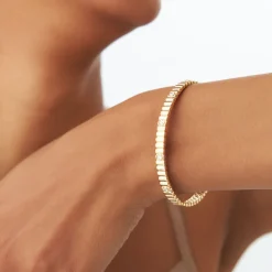 14k Gold Ribbed Diamond Bangle Bracelet
