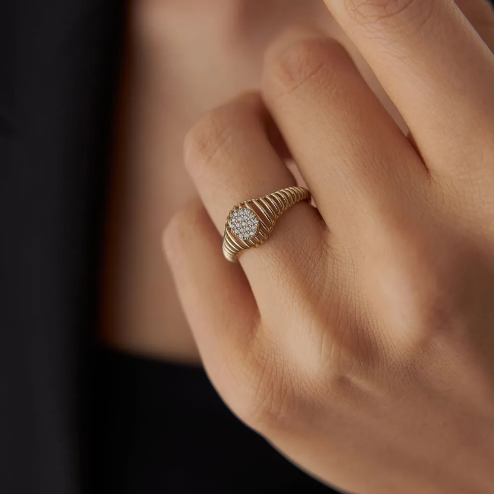 14k Gold Ribbed Oval Signet Ring