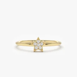 14K Gold Star Shaped Diamond Ring