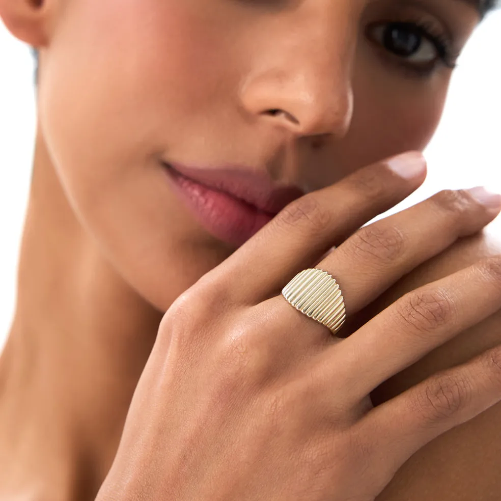 14k Gold Tapered Ribbed Statement Band
