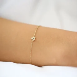 14K Gold Triangle Trio Dainty Diamond Bracelet