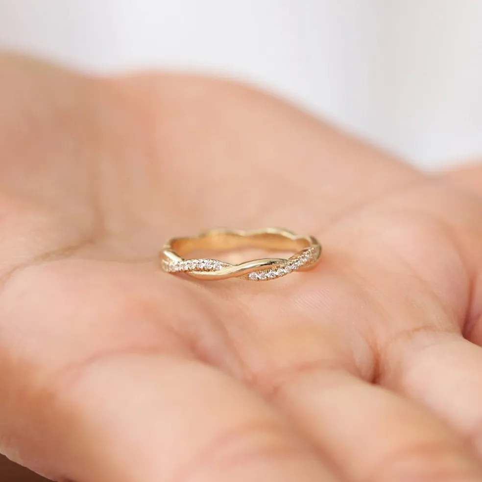 14K Gold Weaving Braid Eternity Diamond Ring