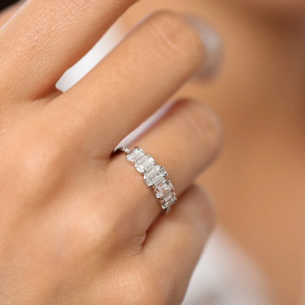 14K Graduating Baguette Diamond Anniversary Ring