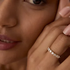 14k Heart Shape Horizontal Prong Setting Diamond Ring