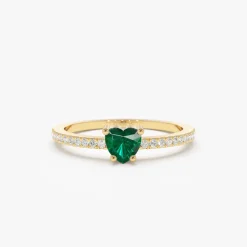 14k Heart-Shaped Emerald Ring