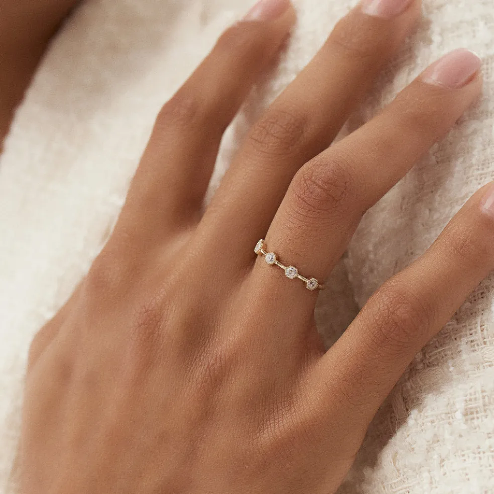 14k Hexagon Milgrain Setting Five Stone Diamond Ring